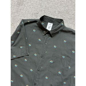 Disney Star Wars Shirt Men's Sz‎ XL Short Sleeve Button Up Pride